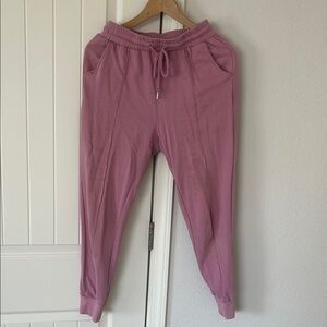 Cozy women’s Joggers in Soft Pink lounge pants